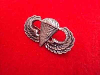 Beautiful WWII US Airborne sterling silver Paratrooper jump wings 
